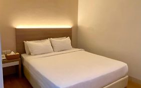 Lovina Inn - Nagoya Batam